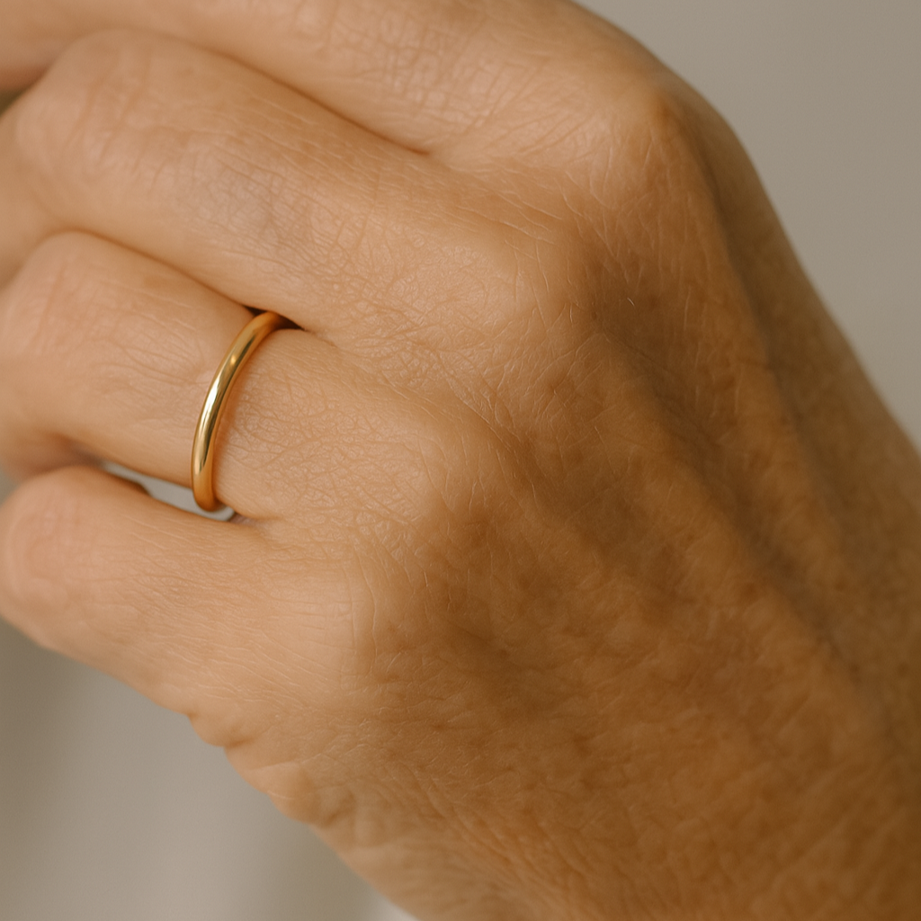 Eenvoudige ring van goud en zilver