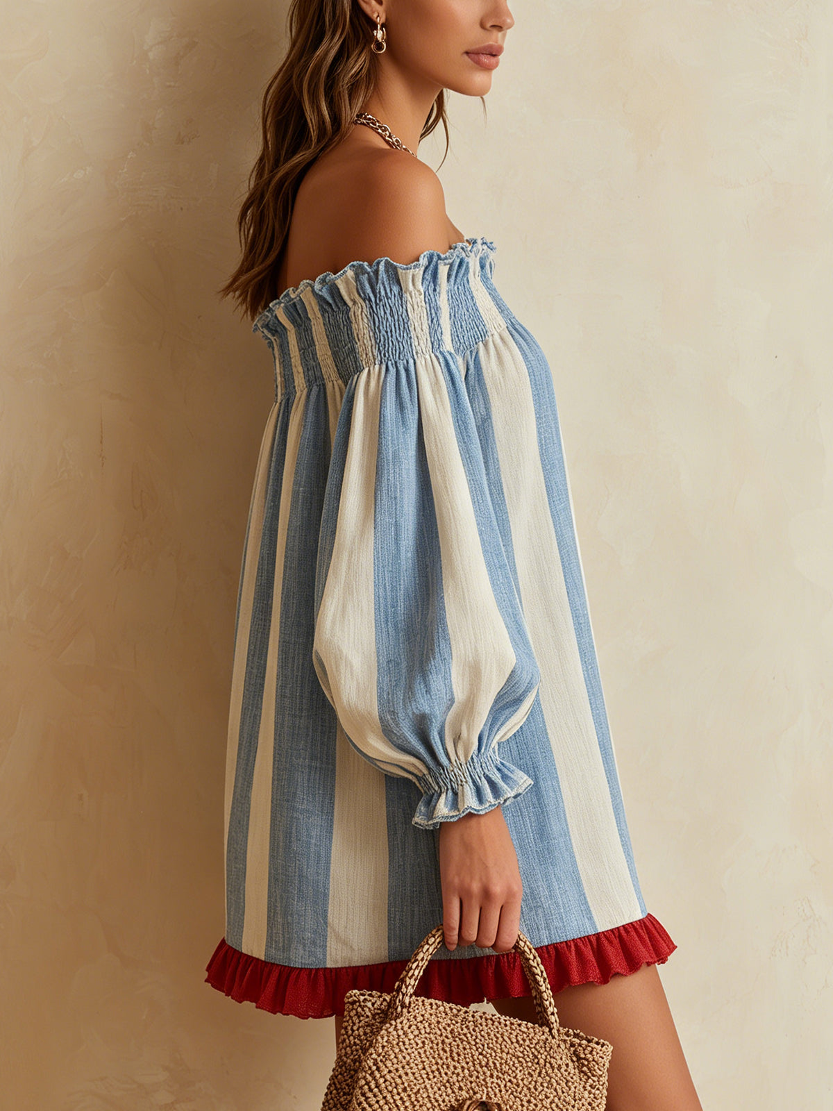 Ondine | Mini Gestreepte Blauw en Witte Jurk met Schouderloze Mouwen en Contrasterende Zoom