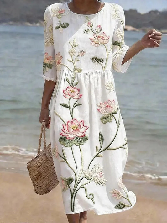 Vrouwelijke casual jurk met bloemenprint