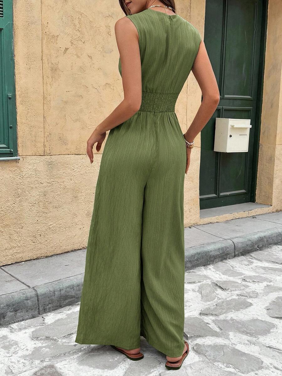 Marga | Effen jumpsuit met diepe V-hals en gerimpelde mouwen