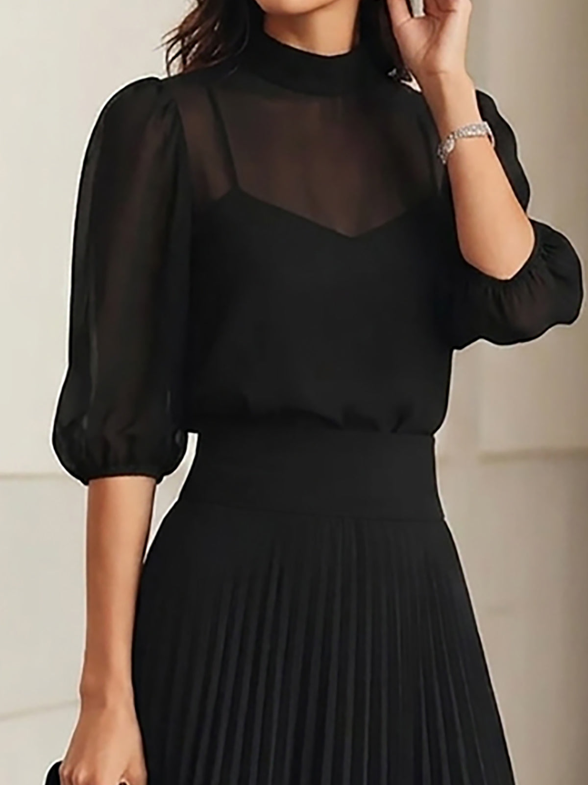 Zwart Chiffon Top En Plissé Midi Rok Drie Delige Set