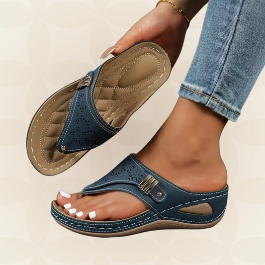 Yara | Sandalen met ergonomische zool en comfortabele sleehak