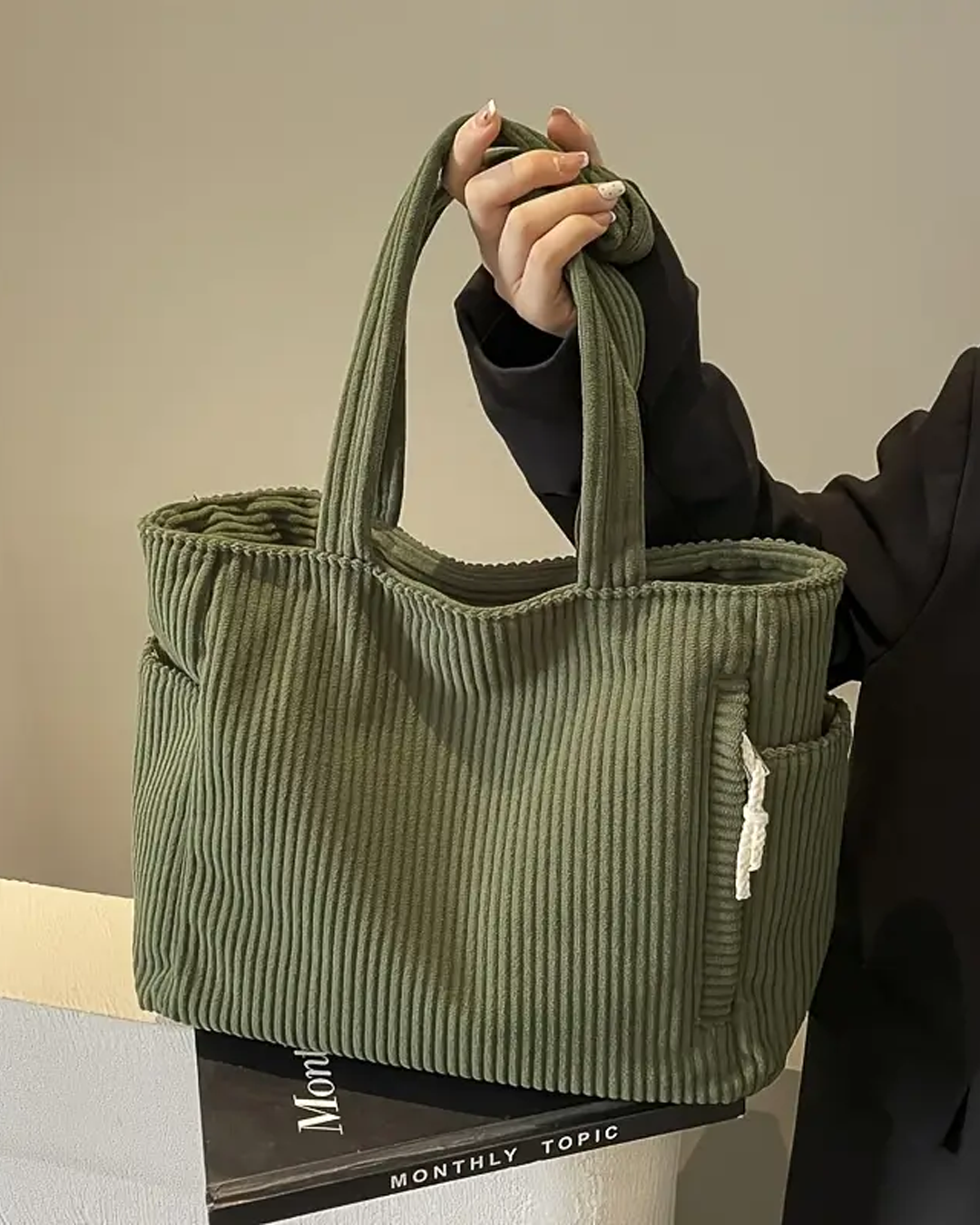 Tilda – Corduroy draagtas met koorddetail