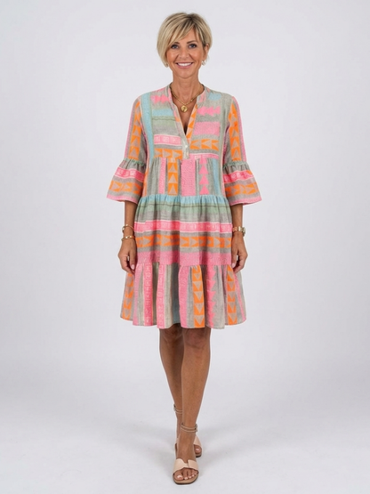 Maelle | Jurk met V-hals en geometrische print, knielengte