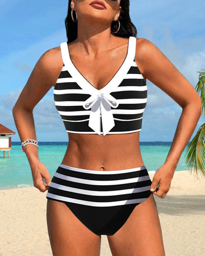 By Esmee® | Gestreepte Bikini met Hoge Taille