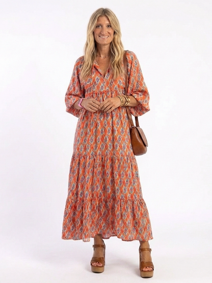 Amara | Midi jurk met V-hals en geometrisch patroon
