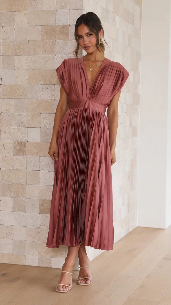 Elegante Satijnen Geplooide V-hals Vloeiende Midi Jurk