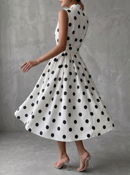 Zwart-witte klassieke polka dot Franse mouwloze midi-jurk