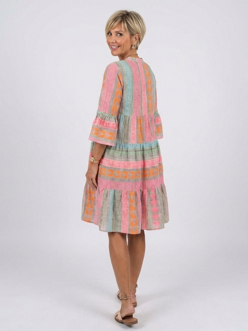 Maelle | Jurk met V-hals en geometrische print, knielengte
