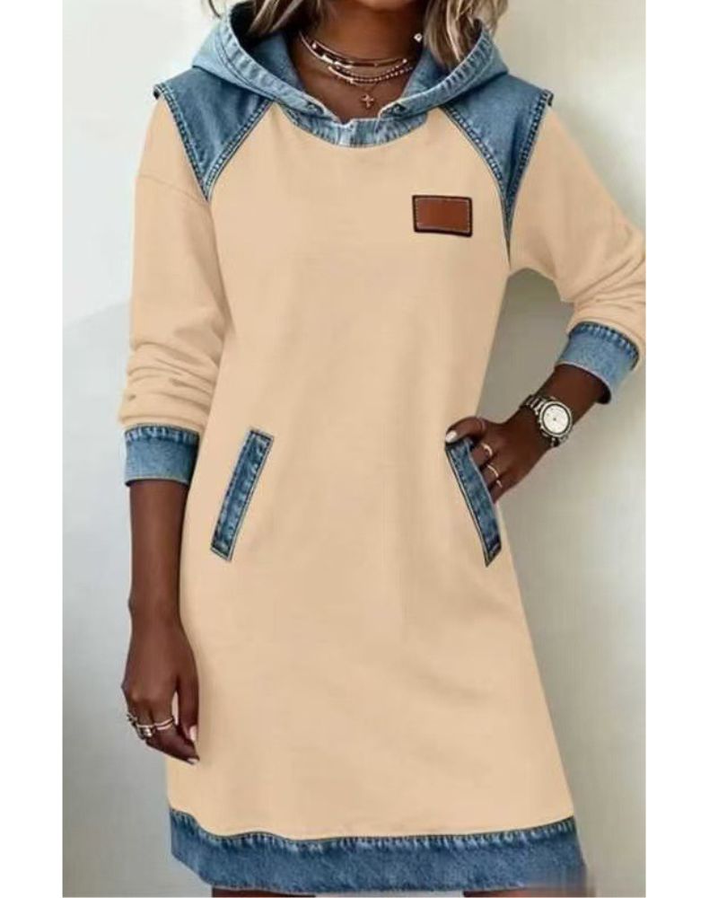 By Esmee - Moderne jurk met capuchon