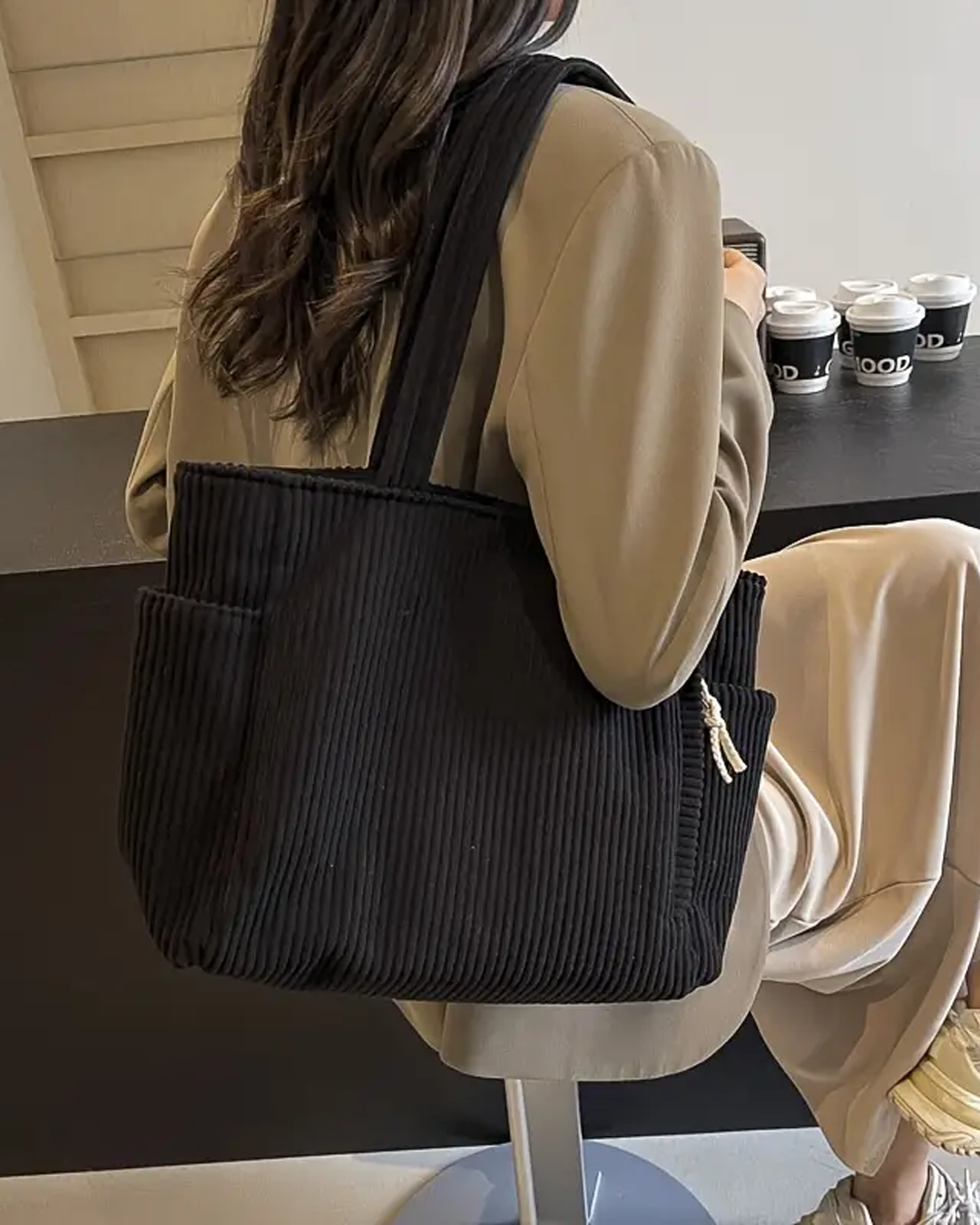 Tilda – Corduroy draagtas met koorddetail