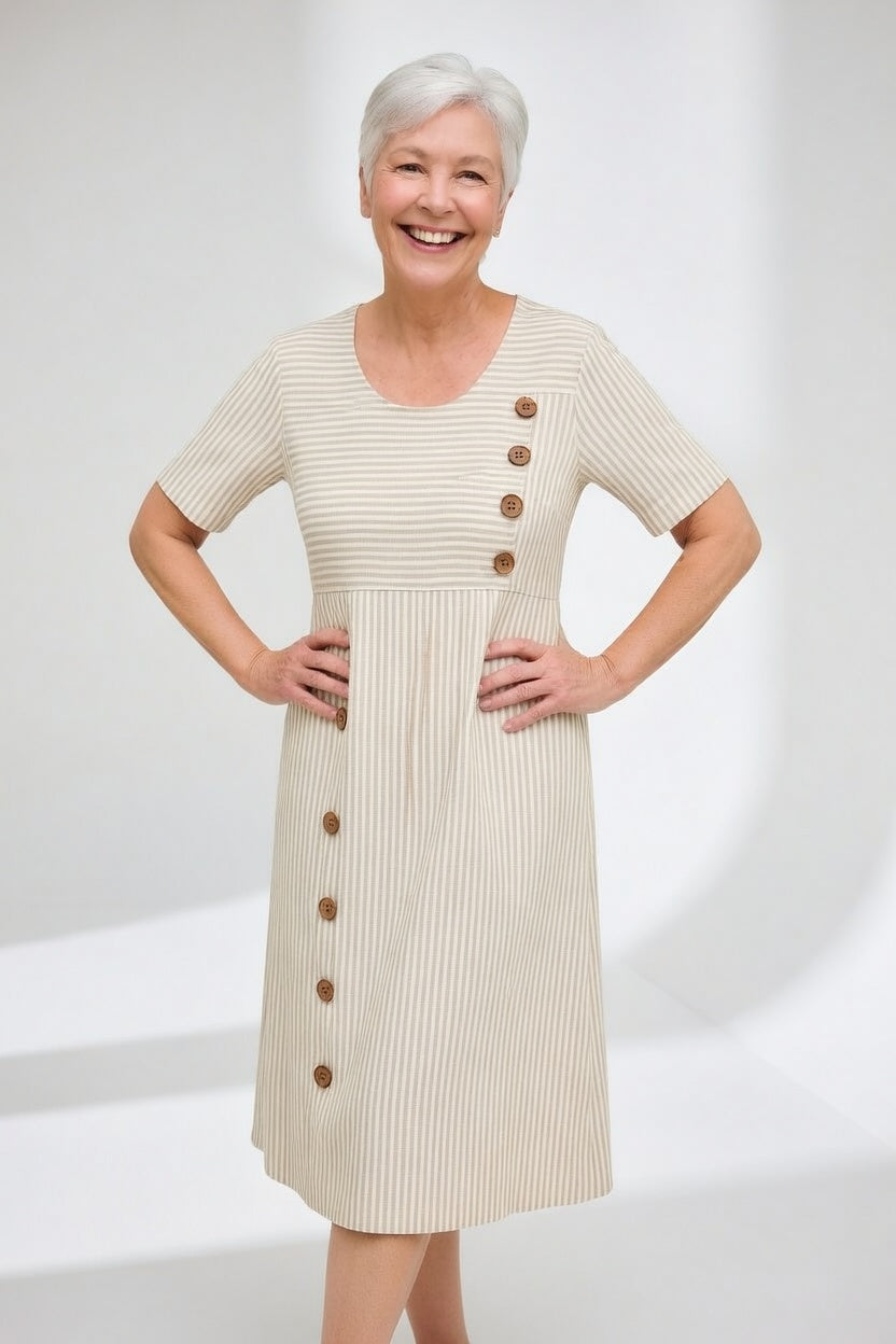 Linéora™ — Vloeiende gestreepte jurk met zomerse charme