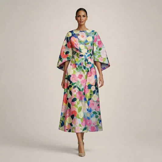 CLEMENTINE | Florale Midi met sculptuur taille en luchtige elegantie