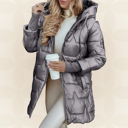 Noor – Glanzende winterjas met capuchon
