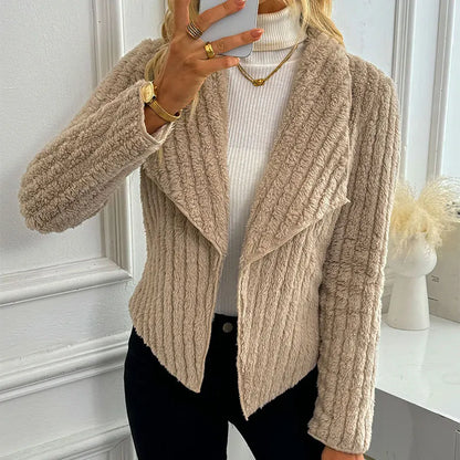 Danisha – Beige vest met ribstructuur