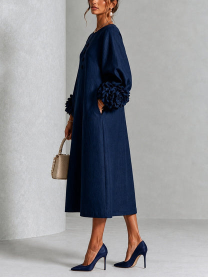 Marineblauwe Bloemen Button-down Midi-jurk Met Opvallende Bloemenmanchetten