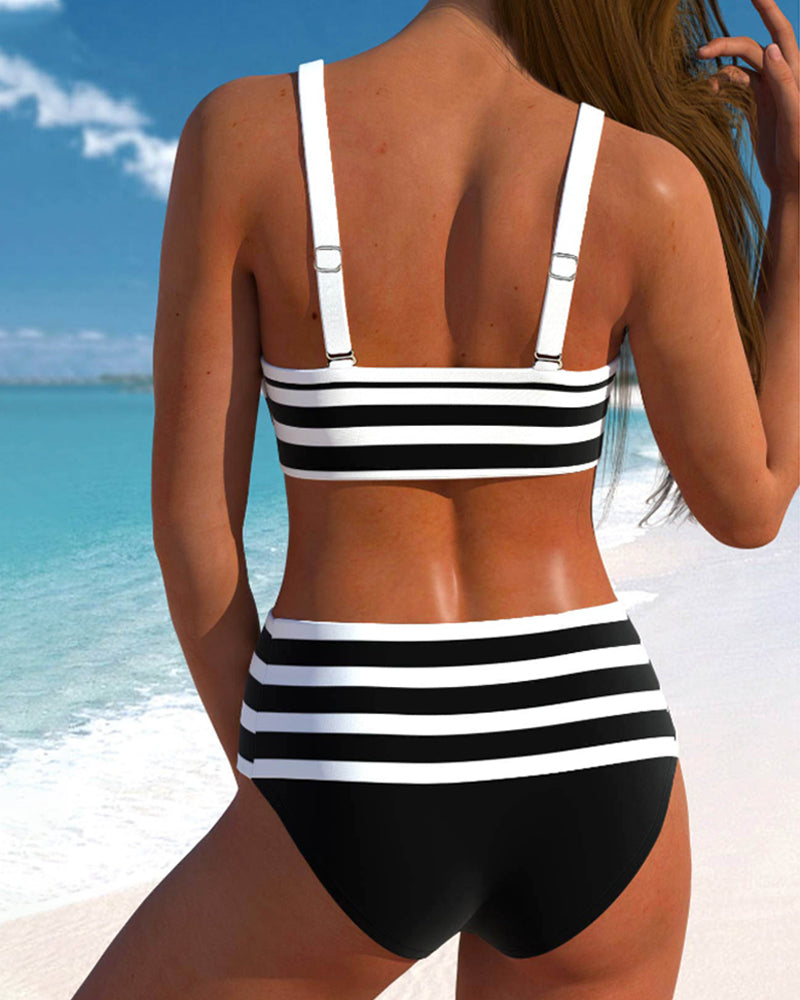By Esmee® | Gestreepte Bikini met Hoge Taille
