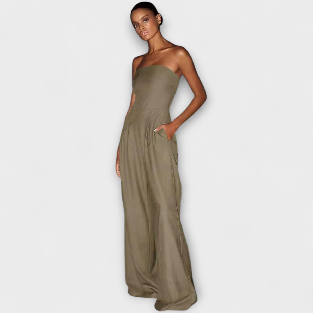 Kiora™ | Elegante jumpsuit zonder schouderbanden