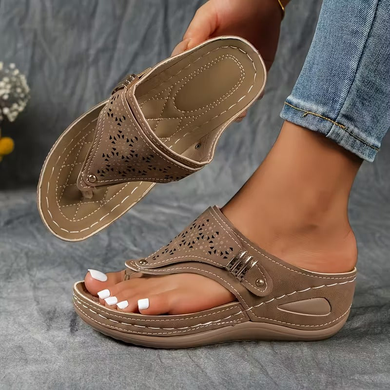 Andrea | Comfortabele en ondersteunende sleehak sandalen