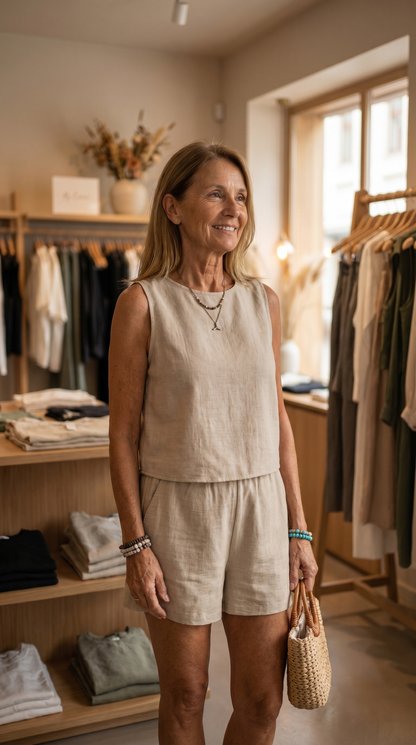 Linda - Zomerset met Mouwloze top en shorts