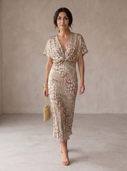 Antonella | Elegante jurk van licht en vloeiend materiaal