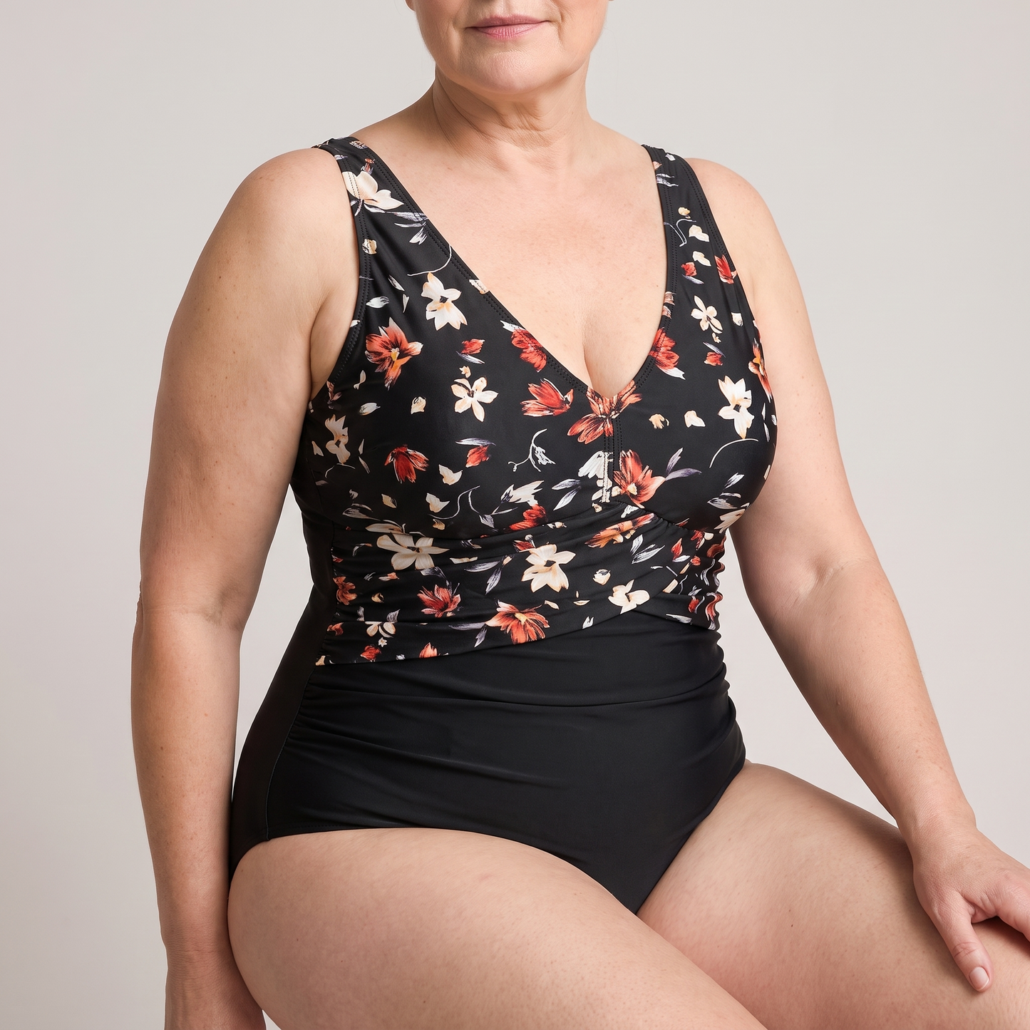 Abby | Flatterend badpak met bloemenprint