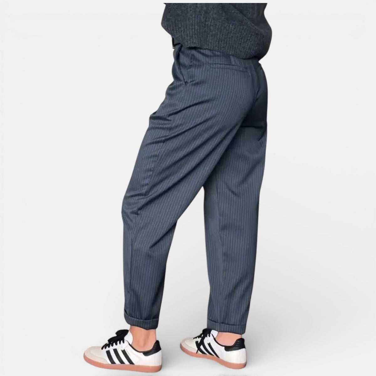 Mathilde – Elegante broek met hoge taille en streep