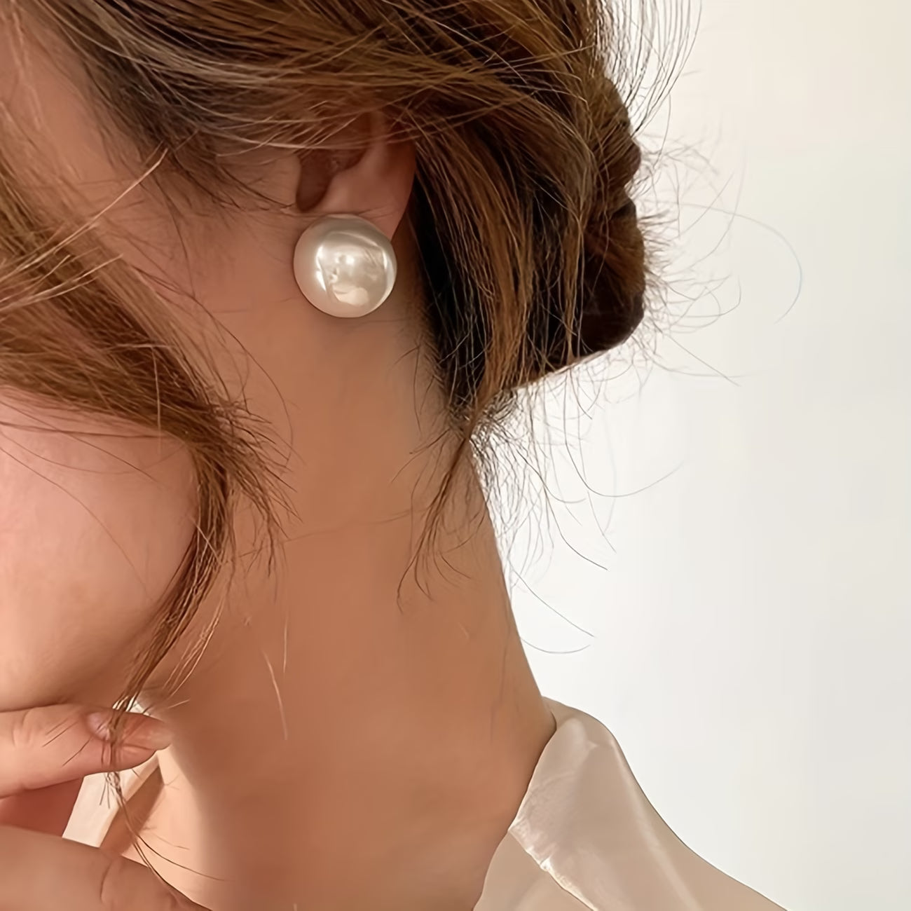 De Statement Parel Stud Oorbellen